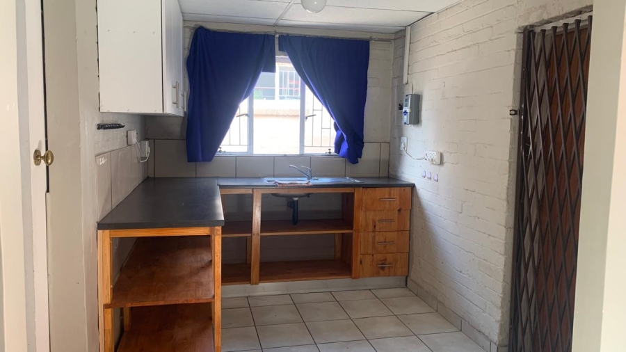 To Let 1 Bedroom Property for Rent in Park West Free State